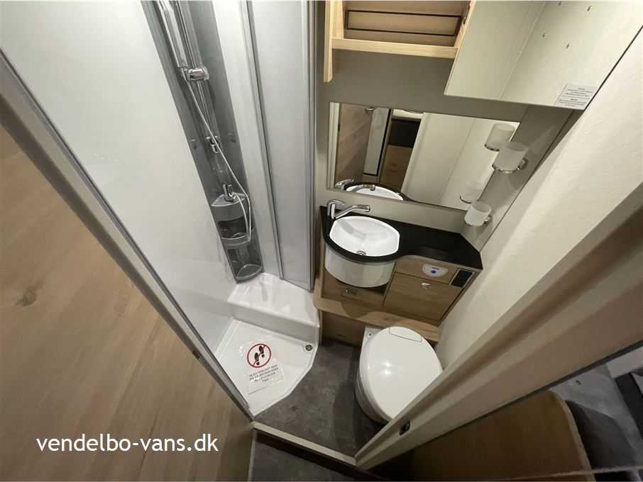 Dethleffs Globebus I I6